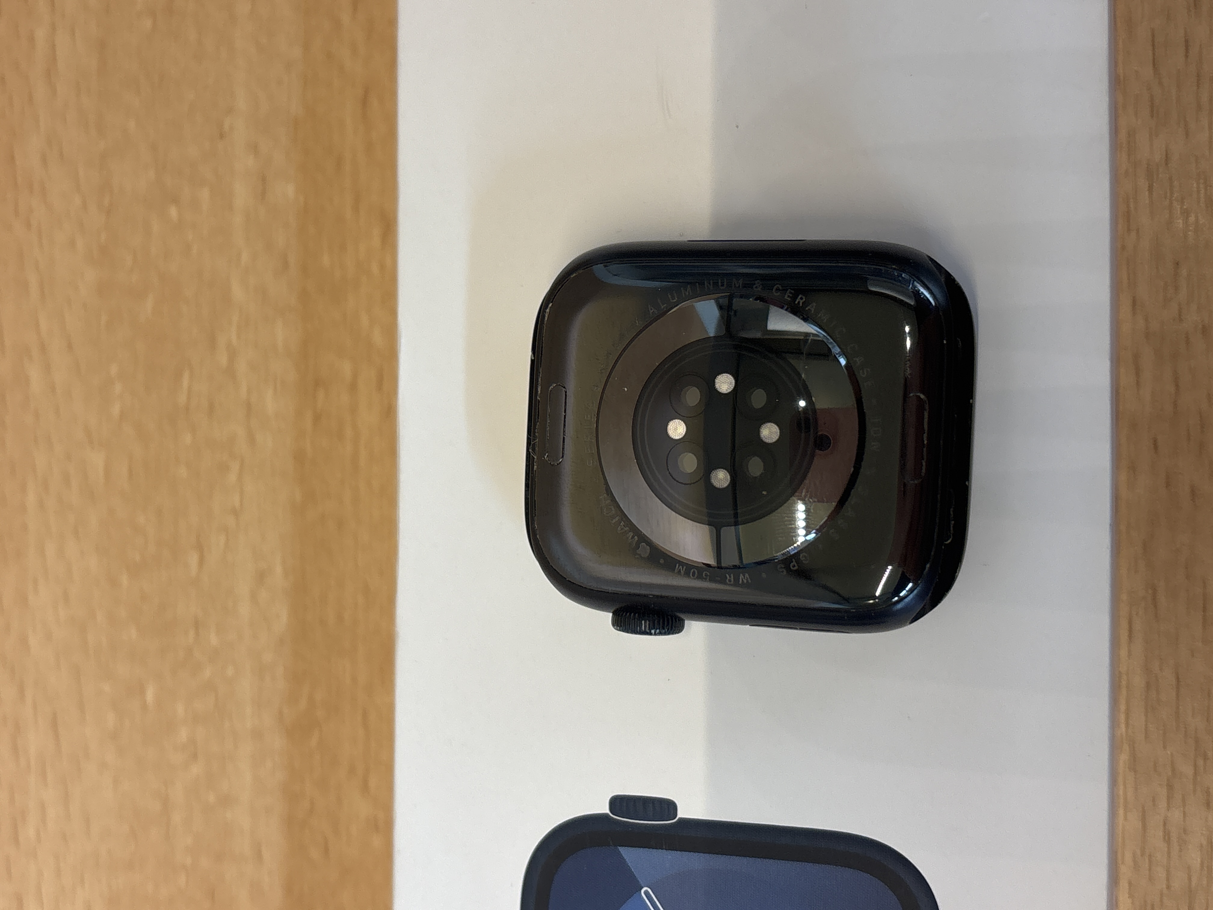 Apple Watch Series 9 45 mm GPS minuit avec bracelet sport loop — photo 2
