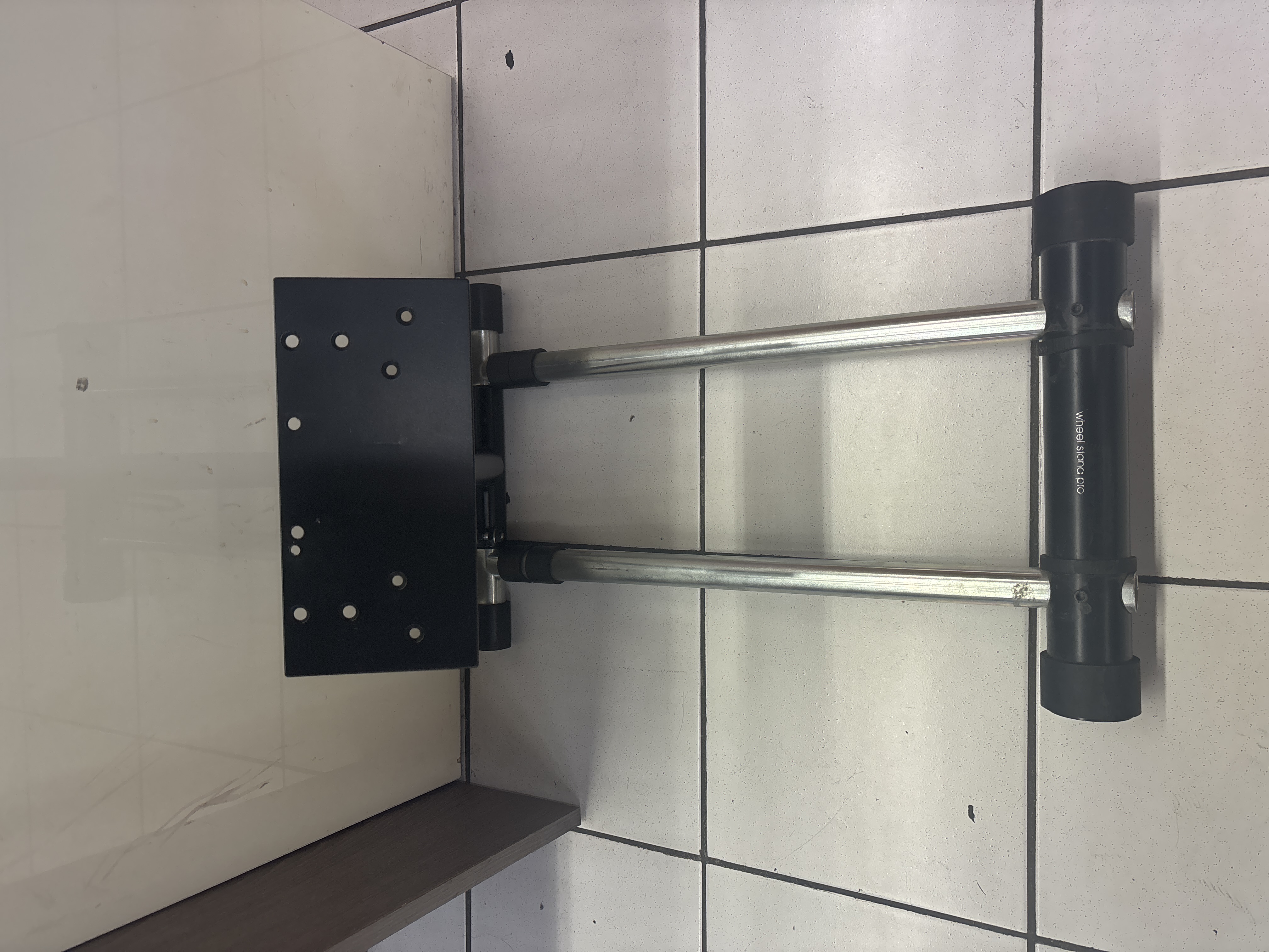 Support volant Wheel Stand Pro pour simulation de conduite
