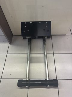 Support volant Wheel Stand Pro pour simulation de conduite