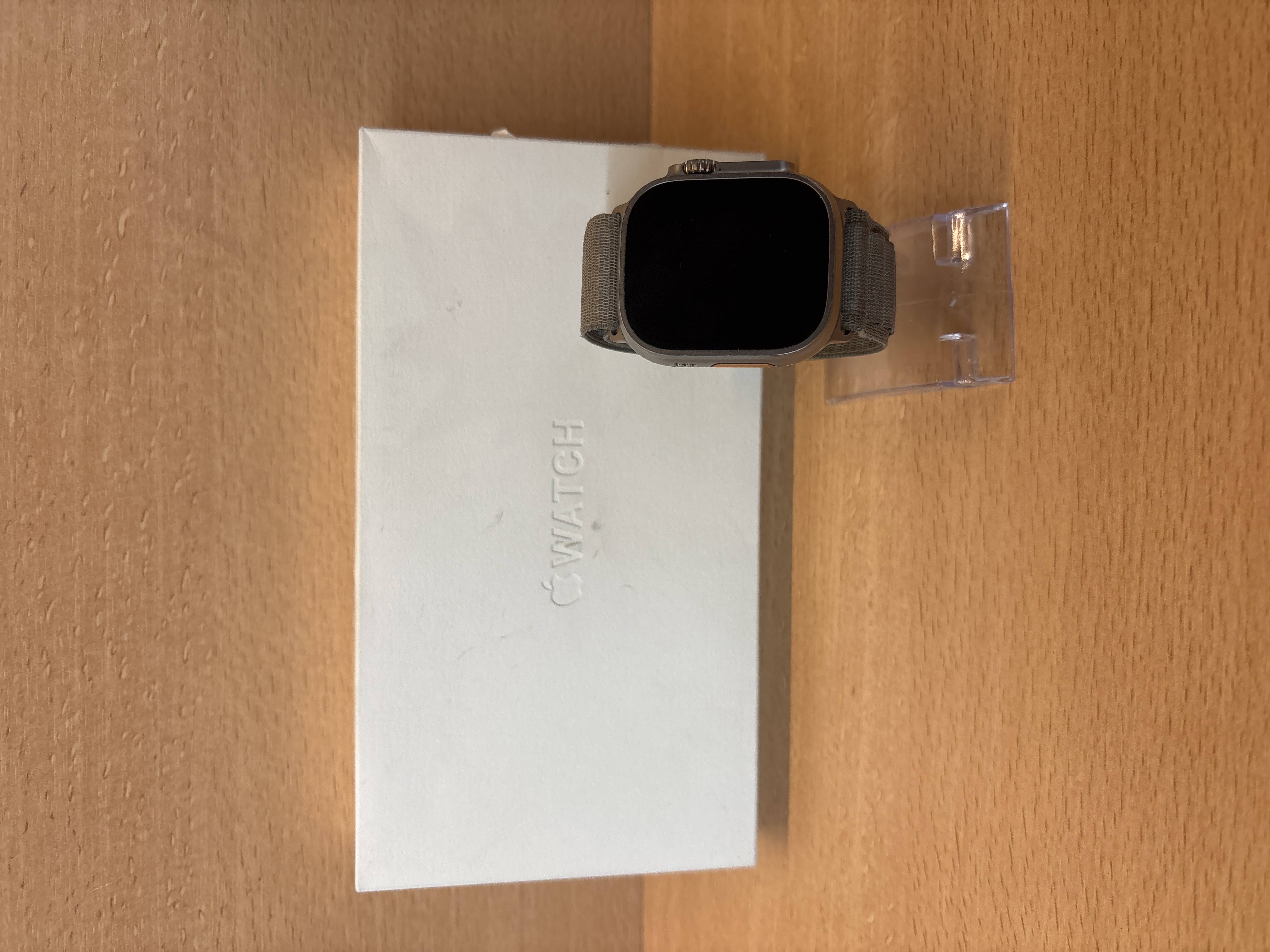 Apple Watch Ultra 2 49 mm titane Olive Alpine Loop M