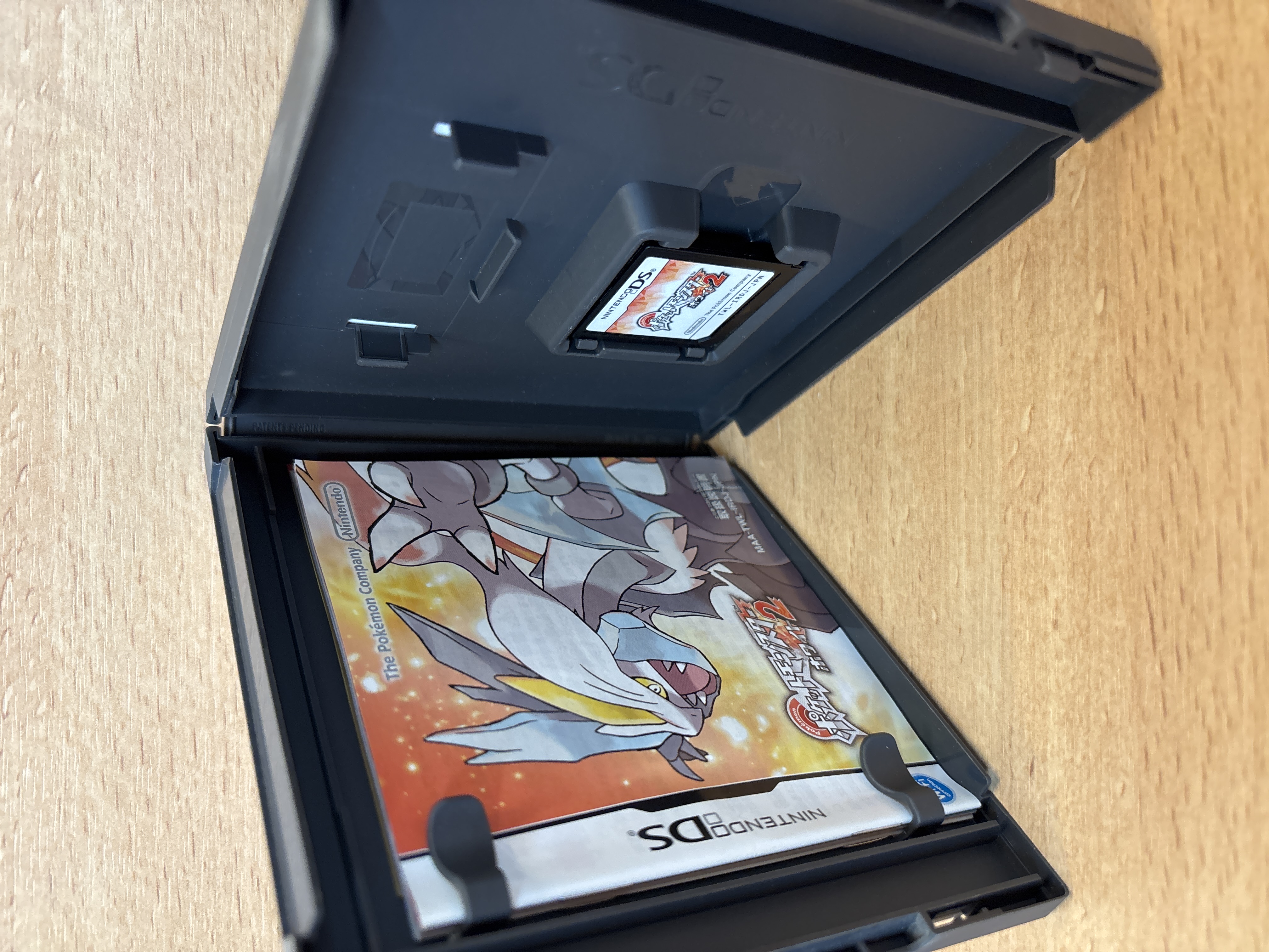 Pokémon Version Noire 2 sur Nintendo DS édition japonaise — photo 3
