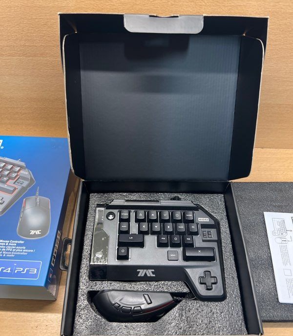 Hori Tactical Assault Commander Four PS4 PS3 clavier souris gaming — photo 2