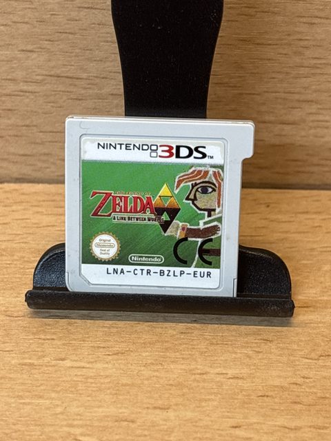 The Legend of Zelda A Link Between Worlds Nintendo 3DS