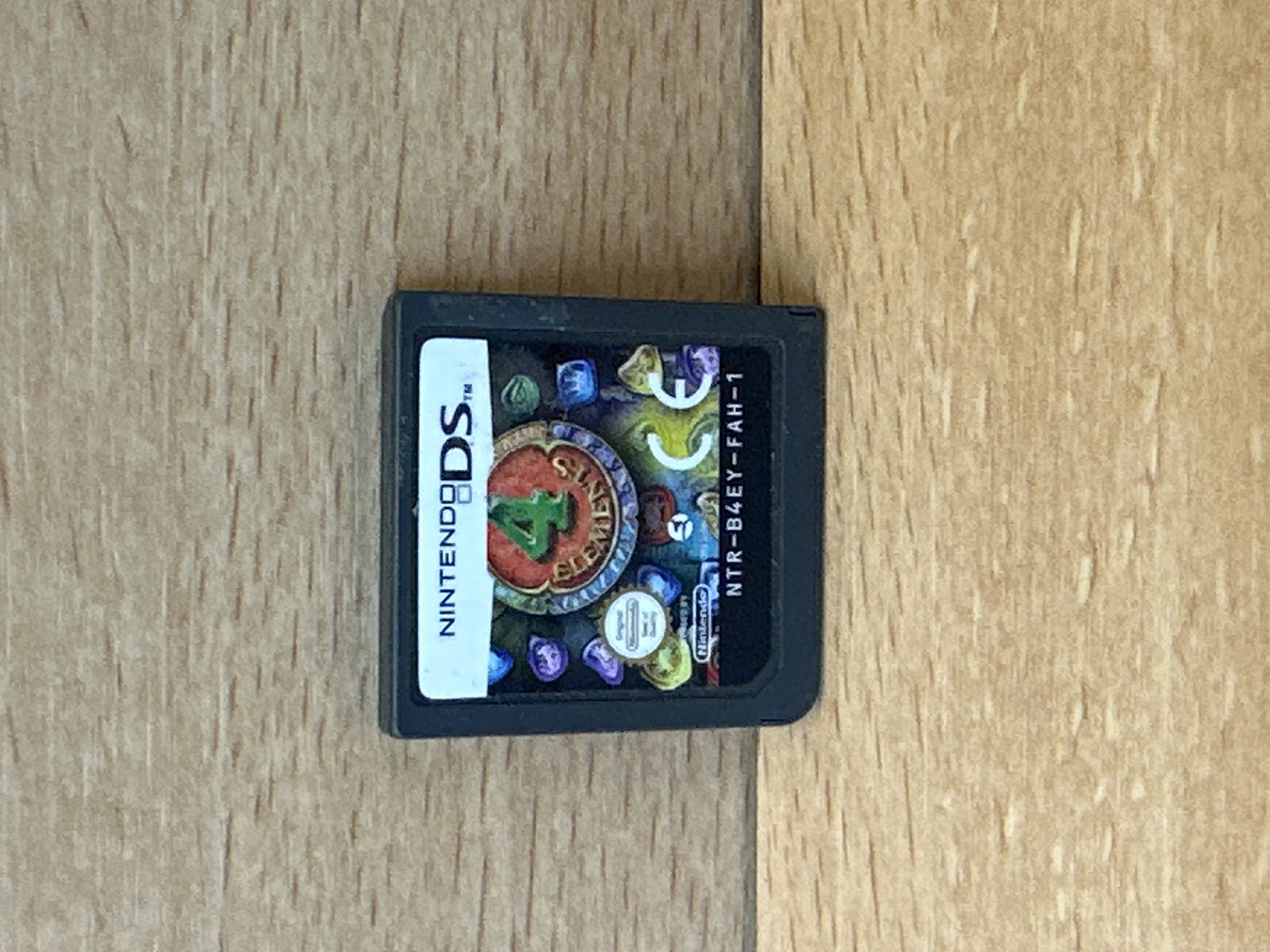 4 Éléments jeu Nintendo DS
