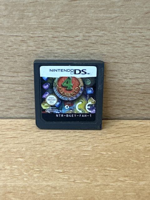 4 Éléments jeu Nintendo DS