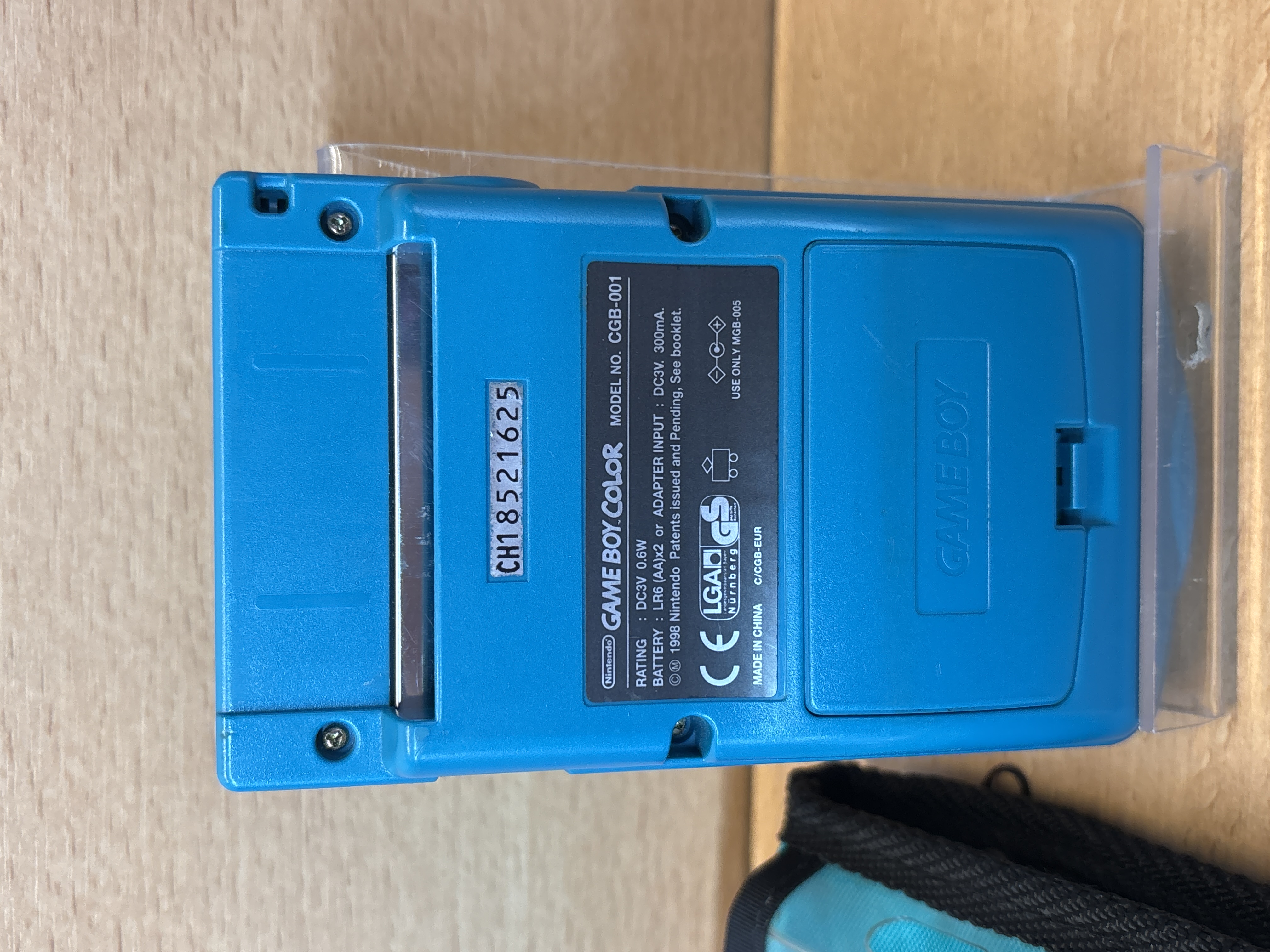 Nintendo Game Boy Color bleu CGB-001 avec câble link et housse — photo 2