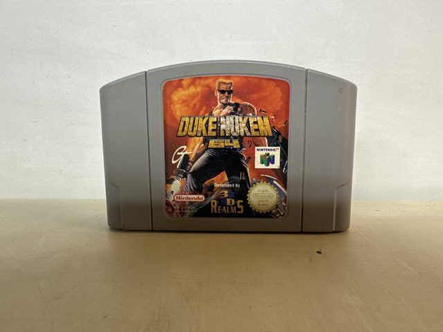 Duke Nukem 64 Nintendo 64 jeu N64 version française PAL