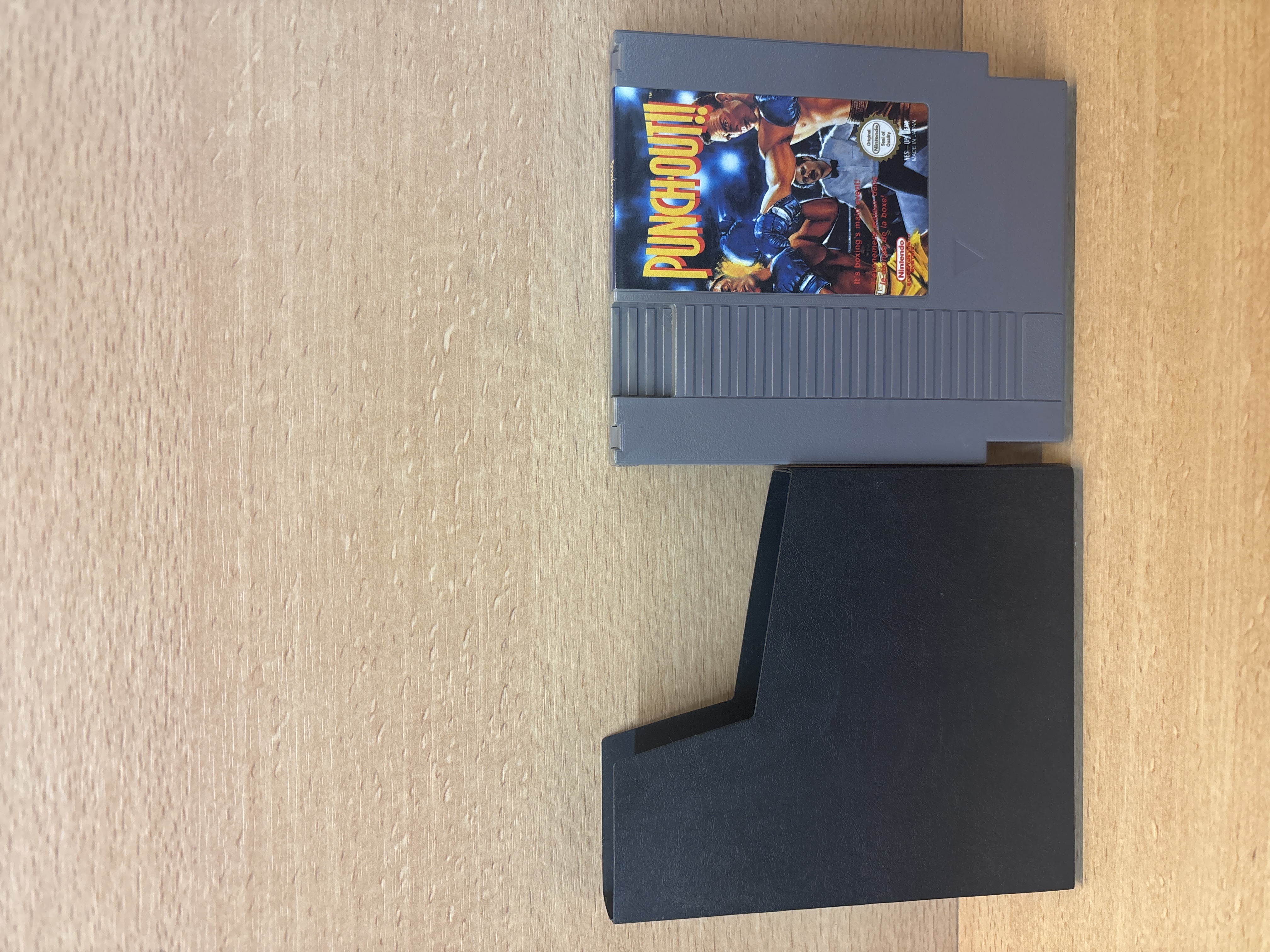 Punch-Out!! sur Nintendo NES avec étui de protection
