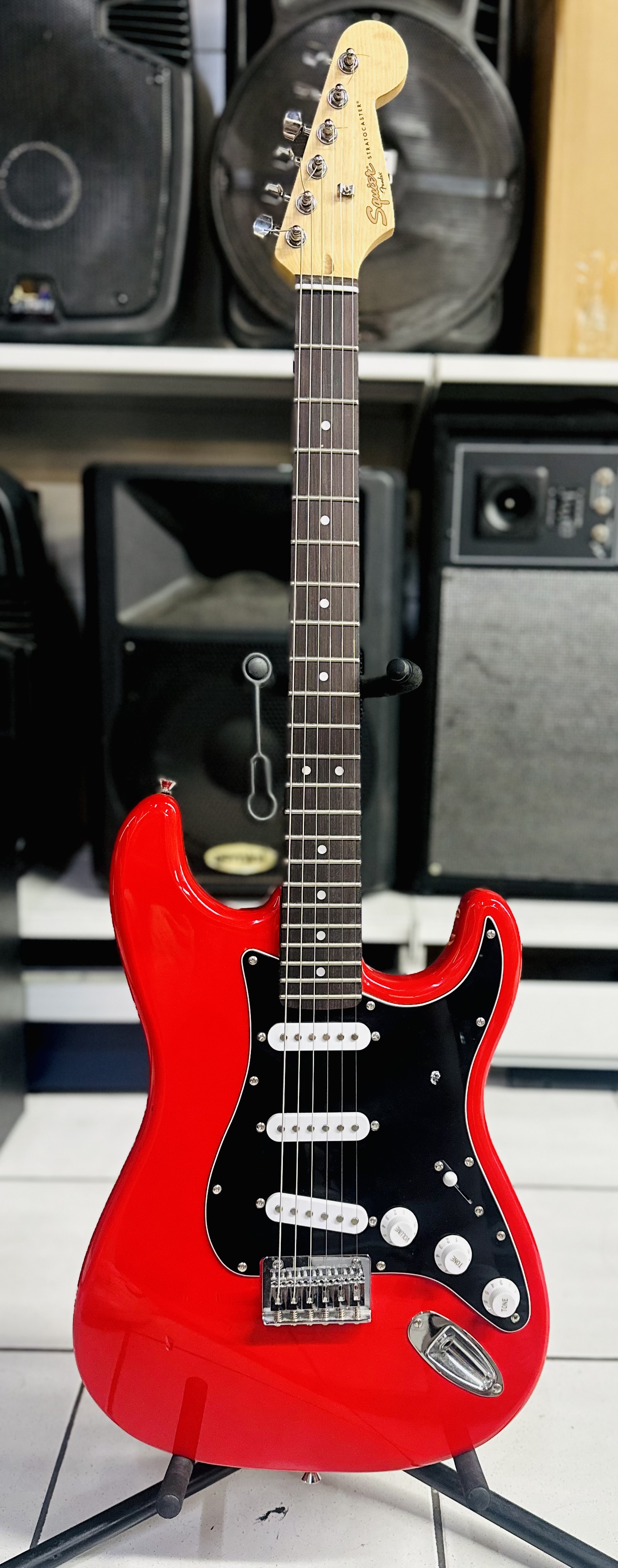 Guitare électrique Squier Stratocaster rouge