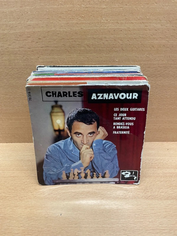Lot de 30 vinyles