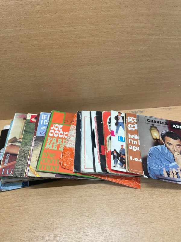 Lot de 30 vinyles — photo 2