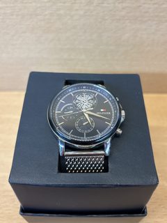 Montre Tommy Hilfiger TH.502.1.34.3627 bracelet maille acier