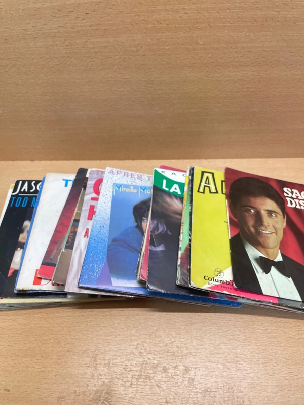 Lot de 30 vinyles — photo 2