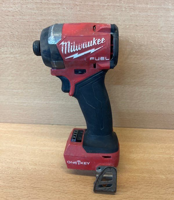 Milwaukee M18 ONEID3 visseuse à chocs Fuel 18V