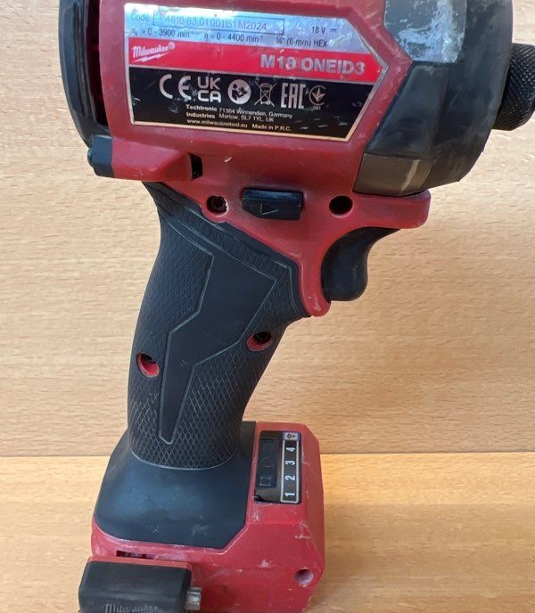 Milwaukee M18 ONEID3 visseuse à chocs Fuel 18V — photo 3