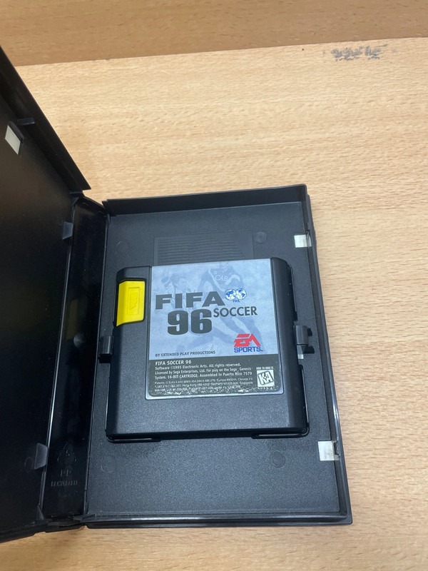 FIFA Soccer 96 — photo 3