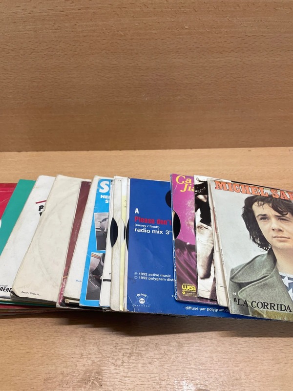 Lot de 30 vinyles — photo 2