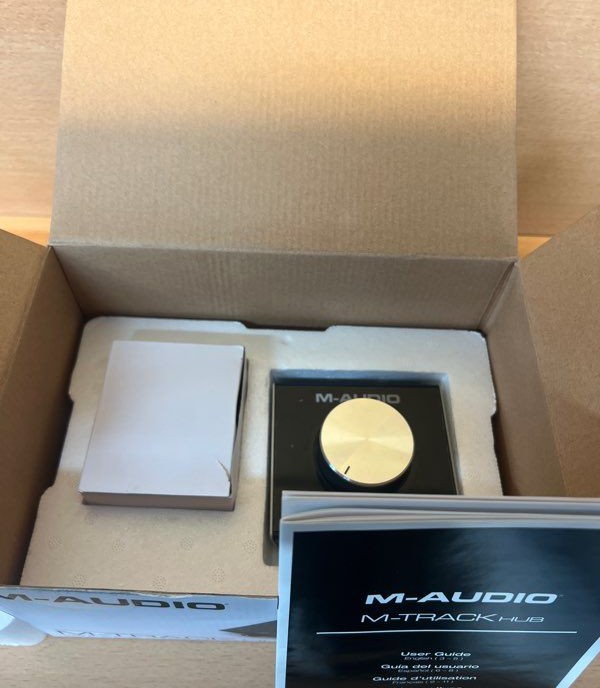 Interface audio USB M-Audio M-Track Hub — photo 2