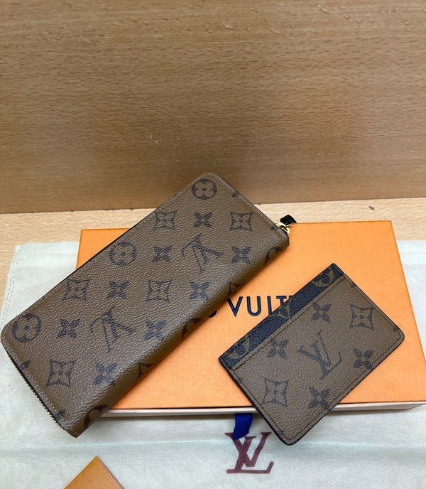 Ensemble Louis Vuitton portefeuille zippé et porte-cartes monogramme — photo 2