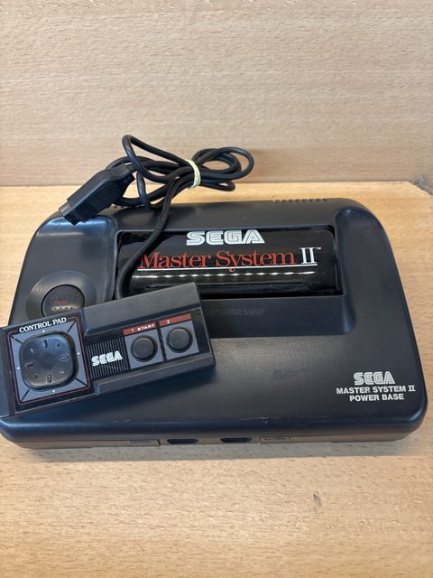 Console Sega Master System II Power Base avec manette et câblage