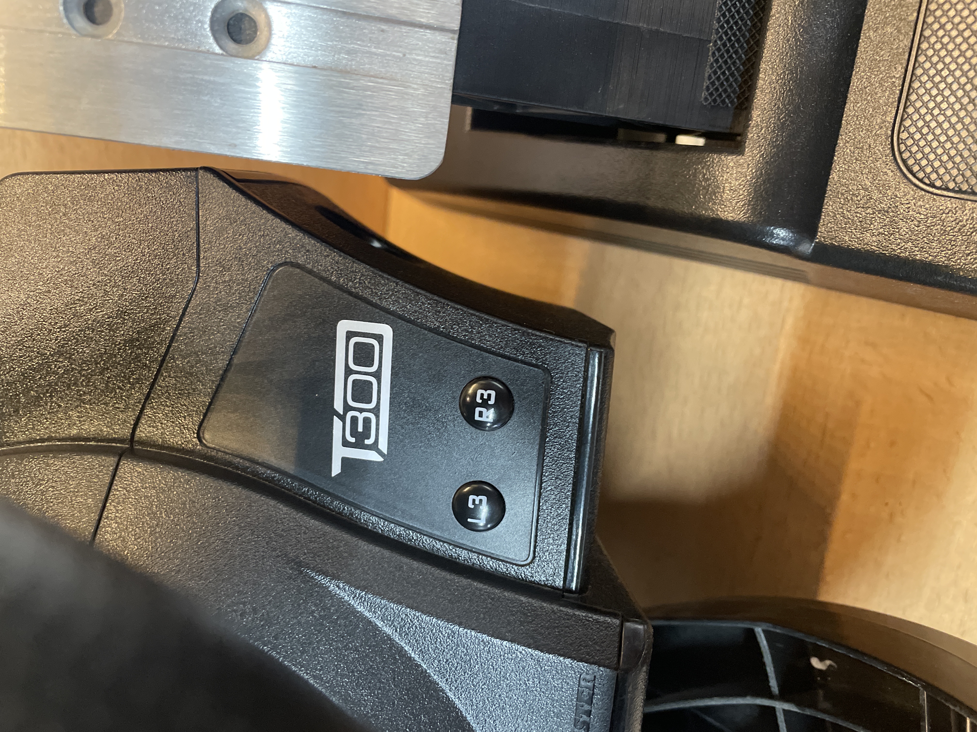 Volant Thrustmaster T300 RS GT Edition avec pédalier — photo 2