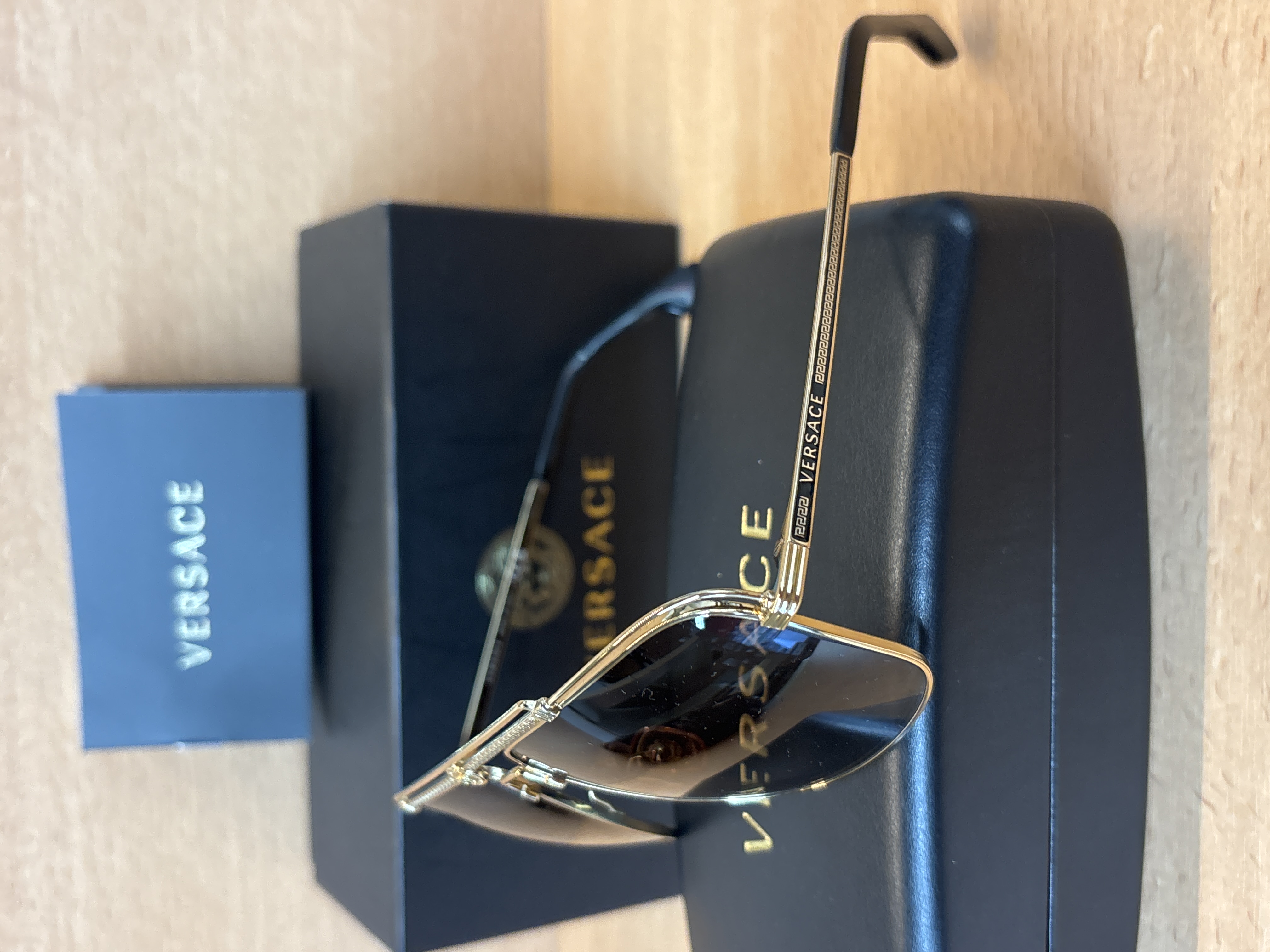 Lunettes de soleil Versace 2242 1002/89 aviateur dorées — photo 2