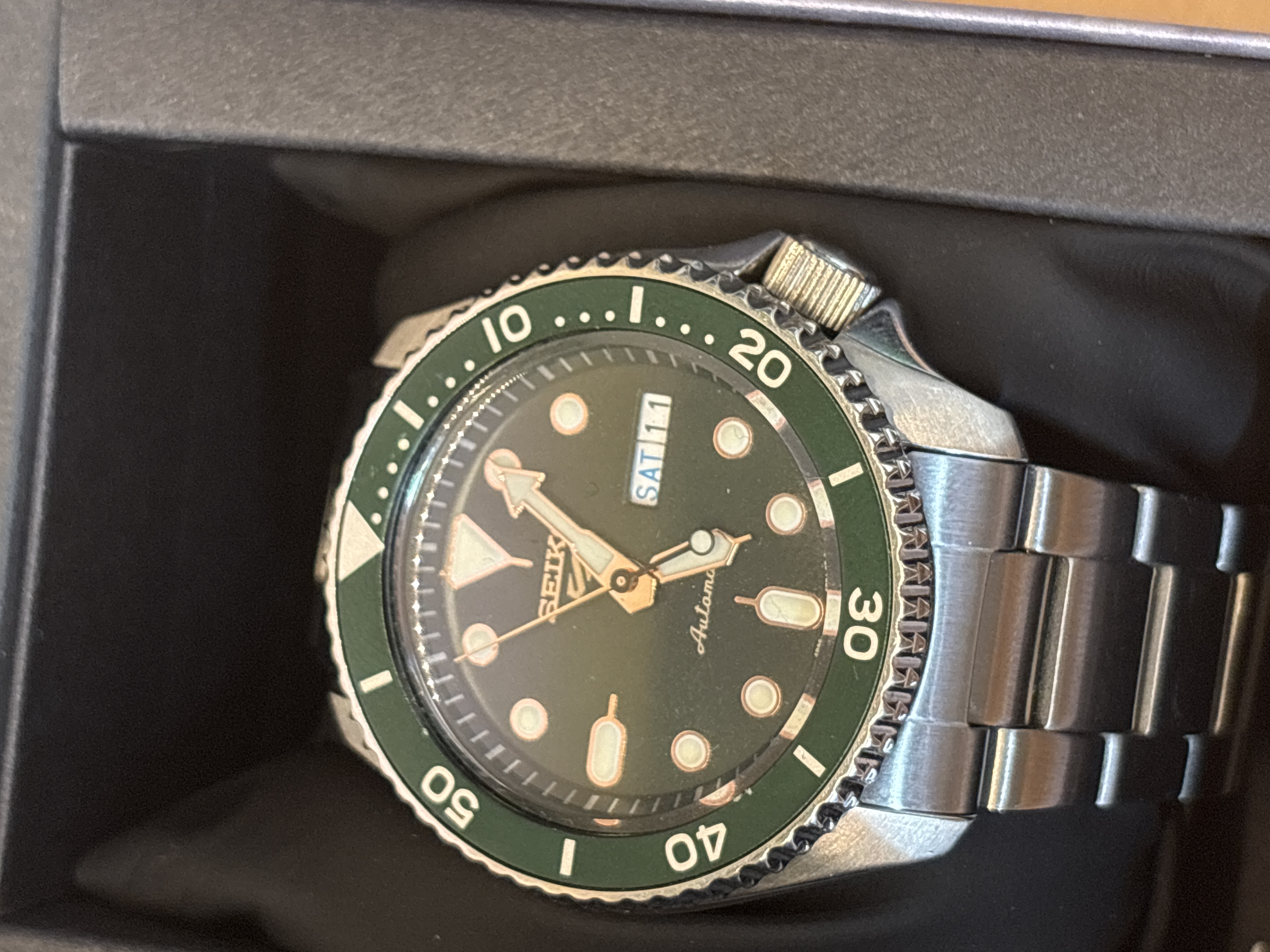 Montre Seiko 5 Sports automatique acier cadran vert avec boîte — photo 2