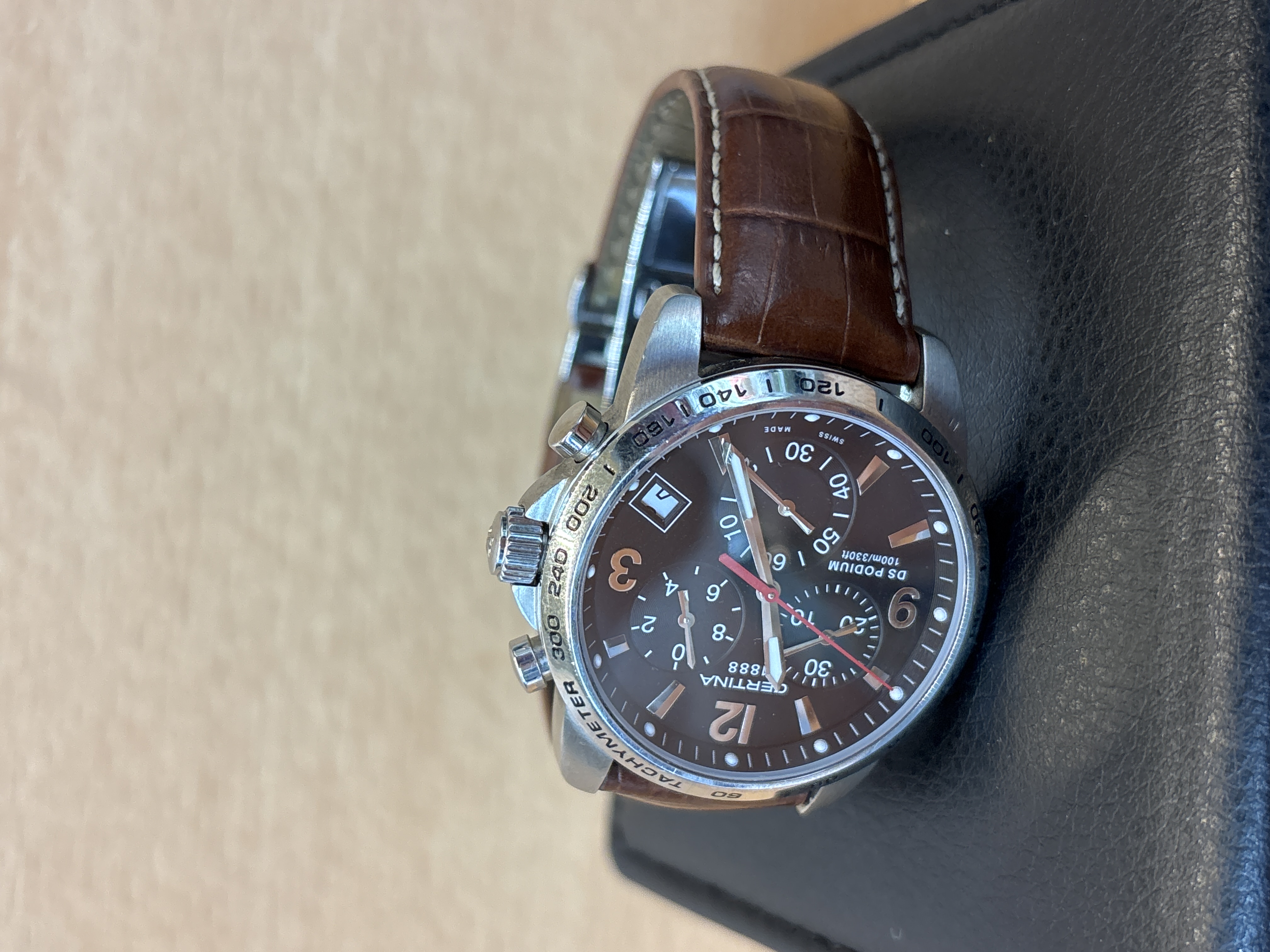 Montre chronographe Certina DS Podium bracelet cuir — photo 2