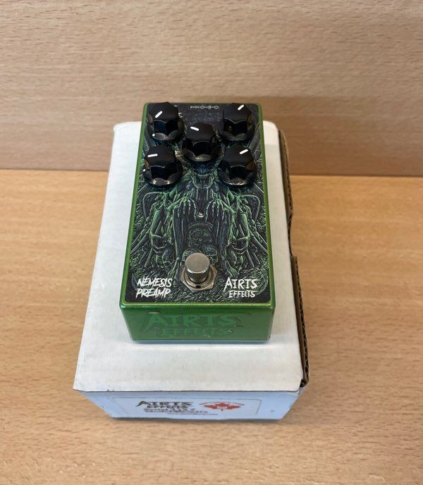 Pédale guitare Némésis Preamp Airis Effects