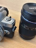 Olympus OM-D E-M10 Mark III avec 14-42 mm et 40-150 mm chargeur et batterie — photo 2