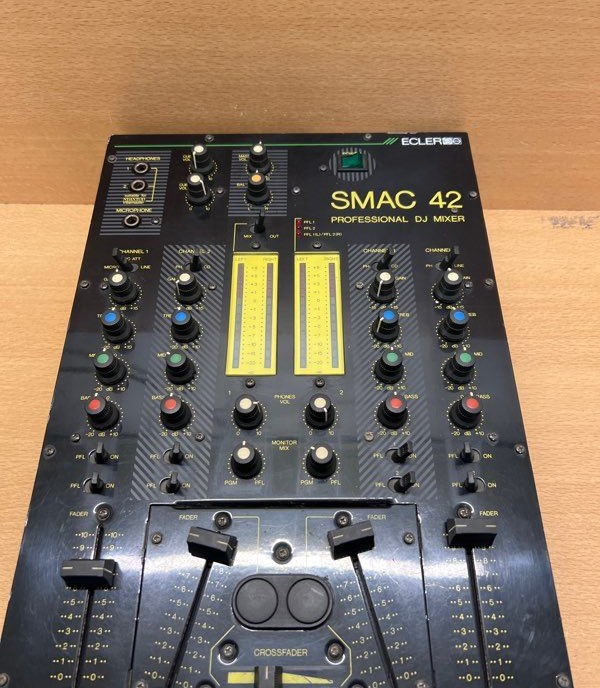 Table de mixage DJ Ecler SMAC 42 professionnelle