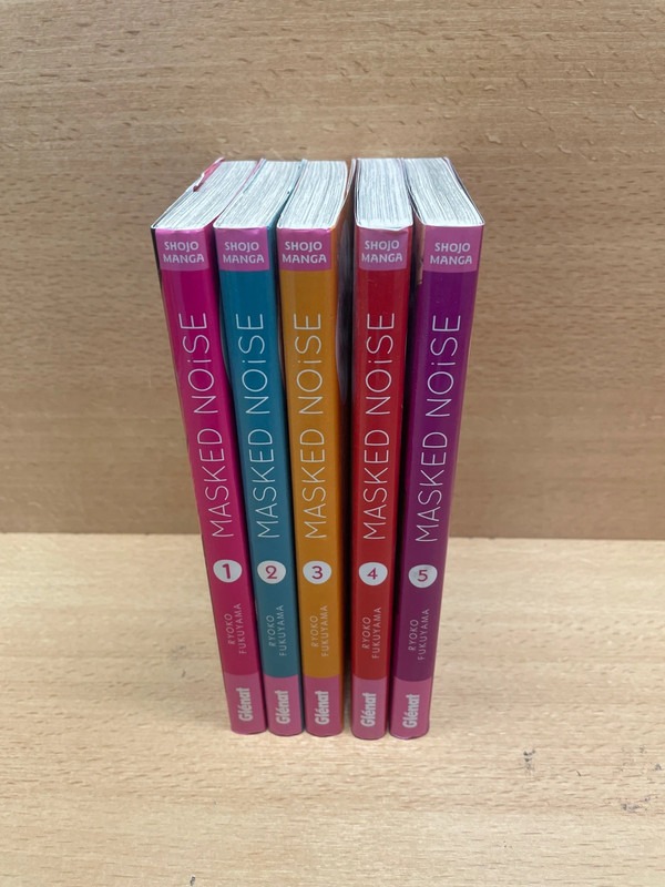 Lot de mangas Masked Noise tome 1-5 — photo 2