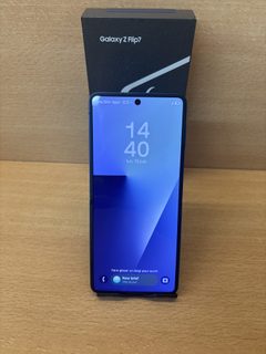 Samsung Galaxy Z Flip7 smartphone pliable