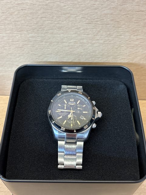 Montre chronographe Sector 650 acier
