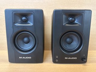 Paire d'enceintes monitoring M-Audio BX3 3,5" 120 W