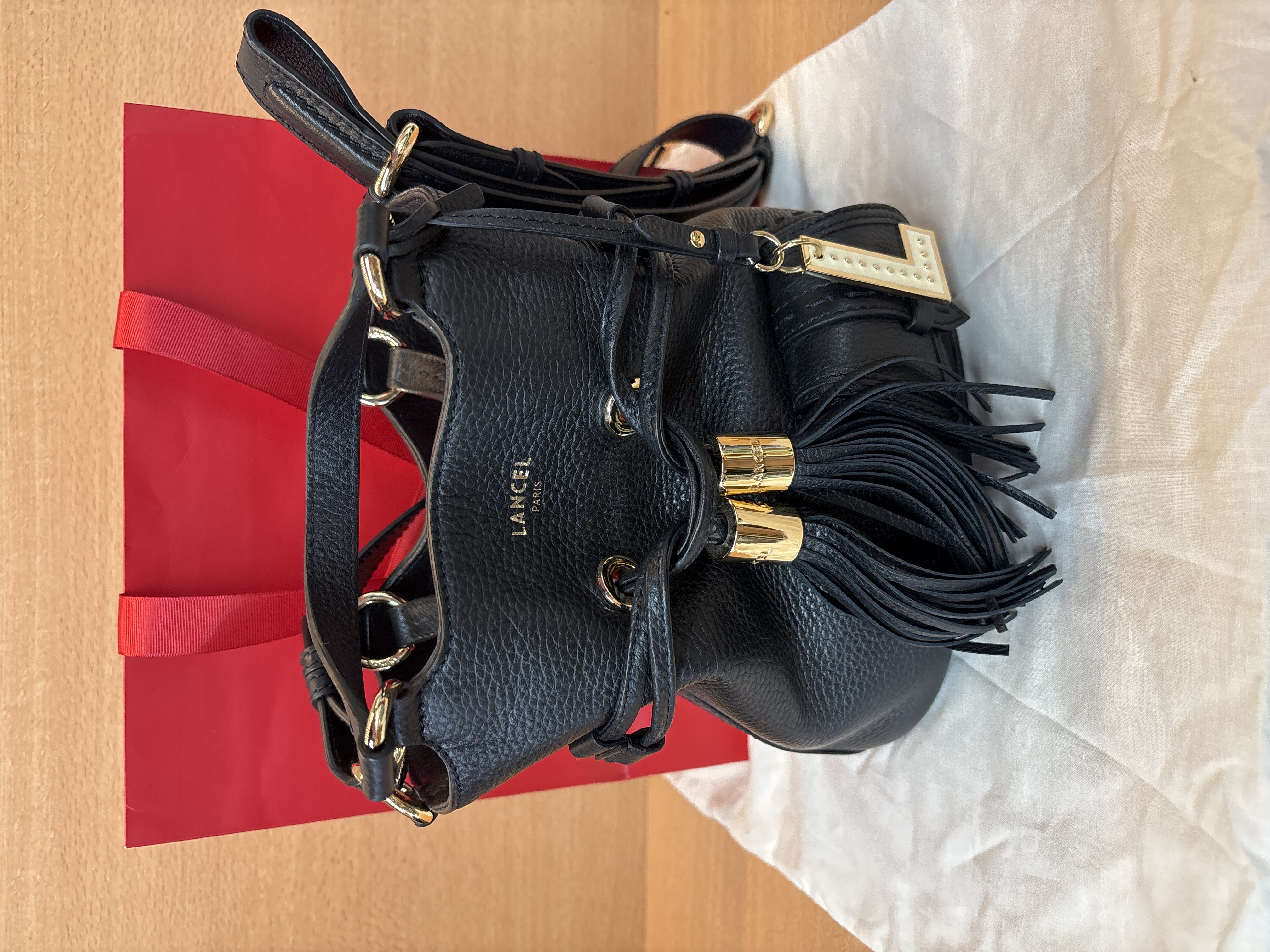 Sac seau Lancel Premier Flirt S en cuir grainé noir