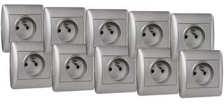 Lot de 10 prises 2P+T OME silver
