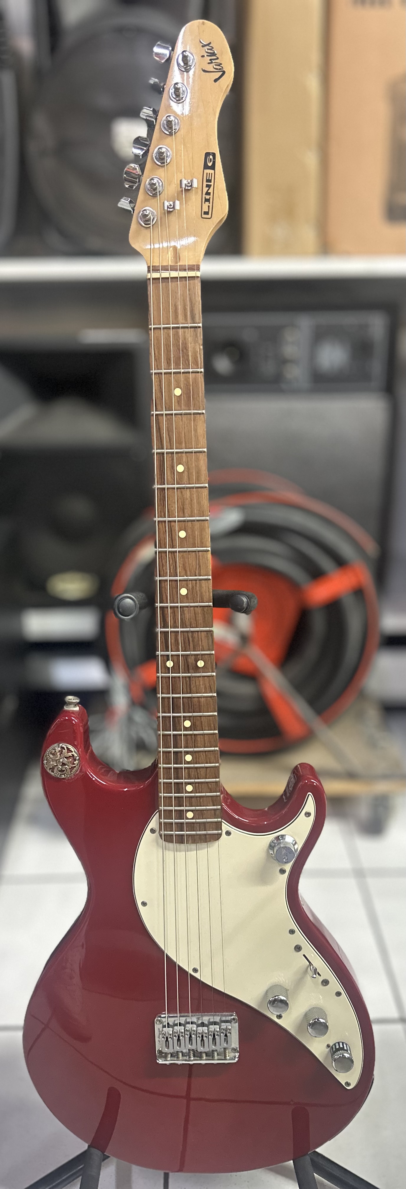 Guitare électrique Line 6 Variax 300 rouge