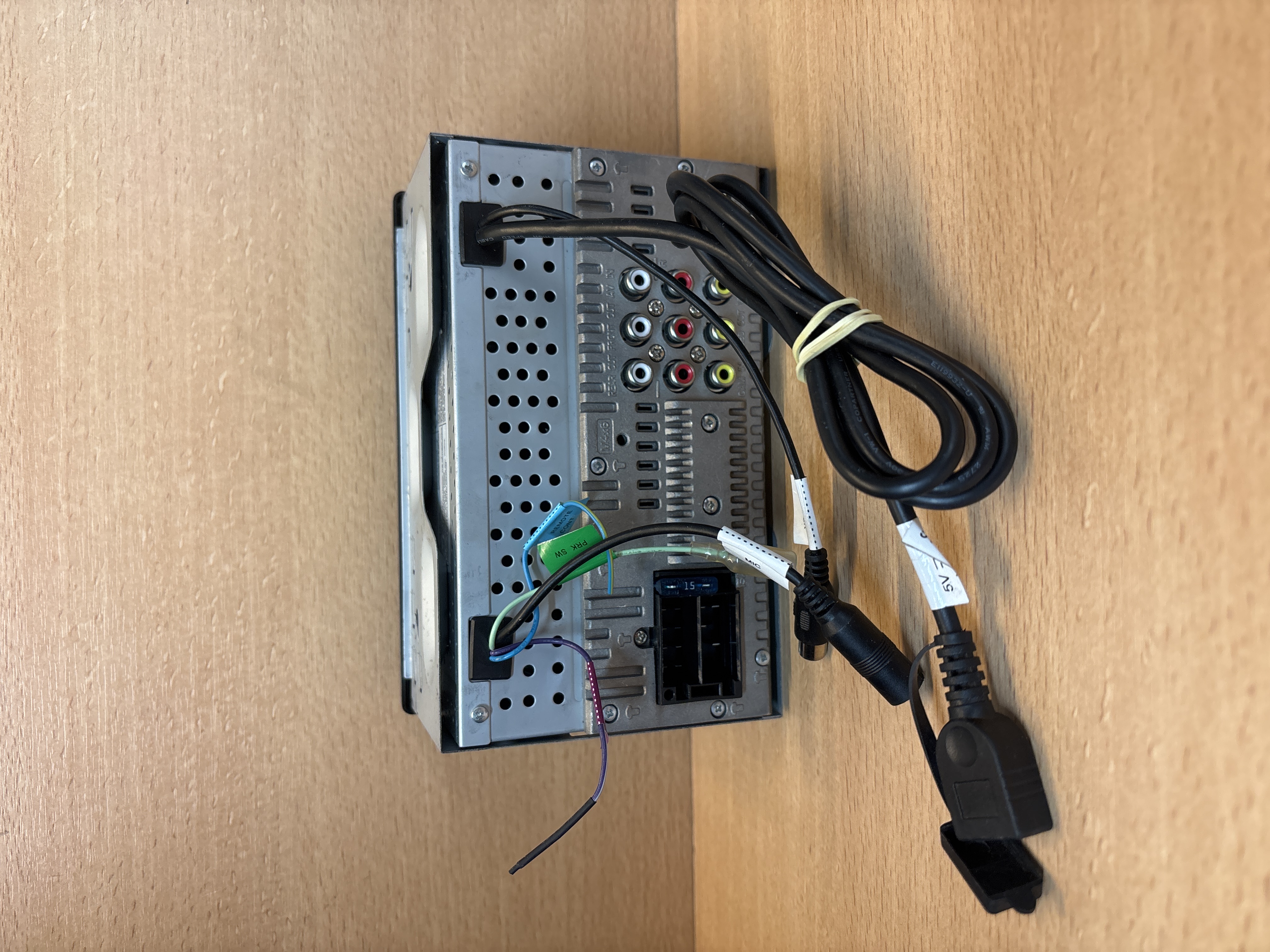 Autoradio JVC KW-M27DBT écran tactile DAB+ Bluetooth — photo 2