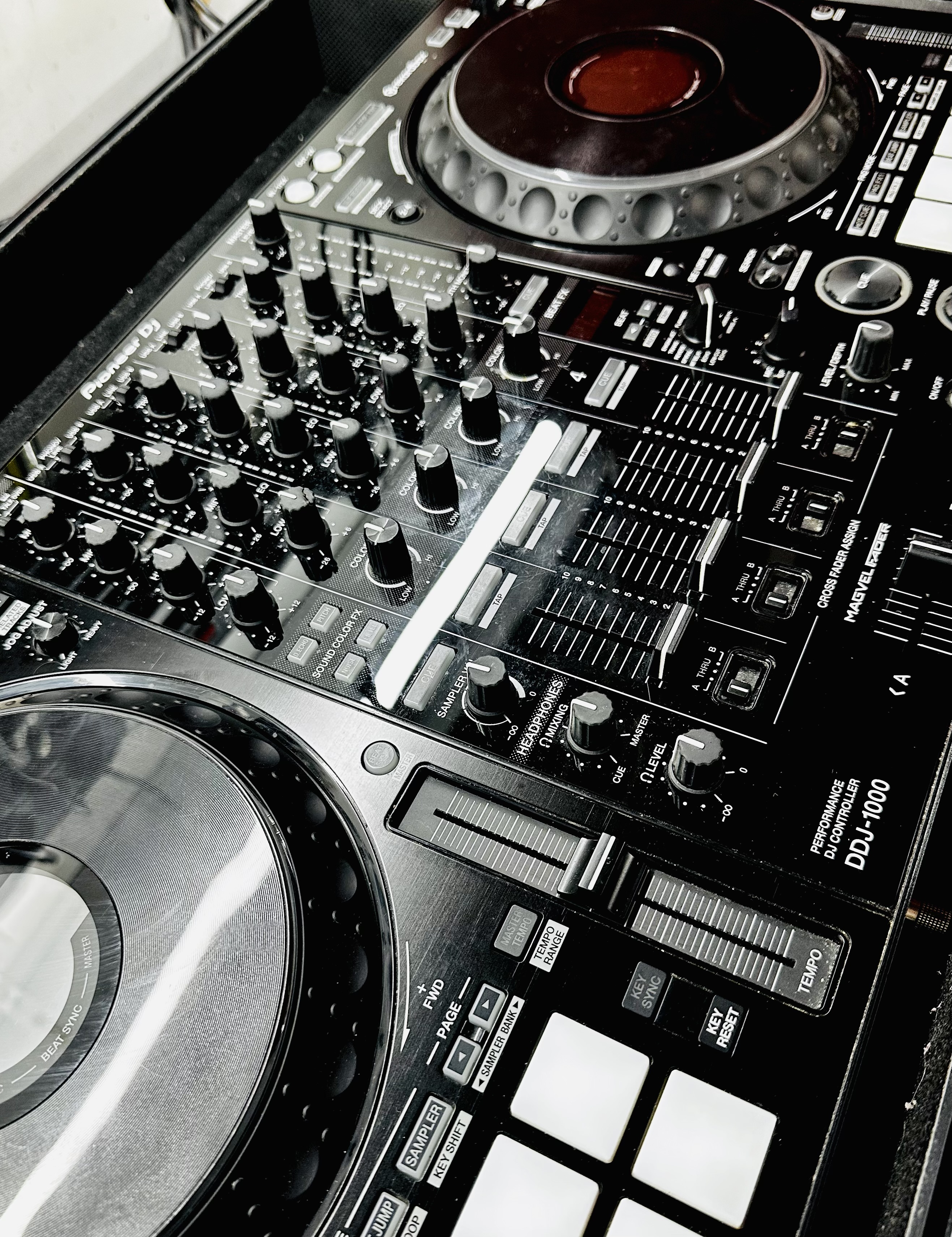 Pioneer DJ DDJ-1000 contrôleur DJ 4 voies — photo 2