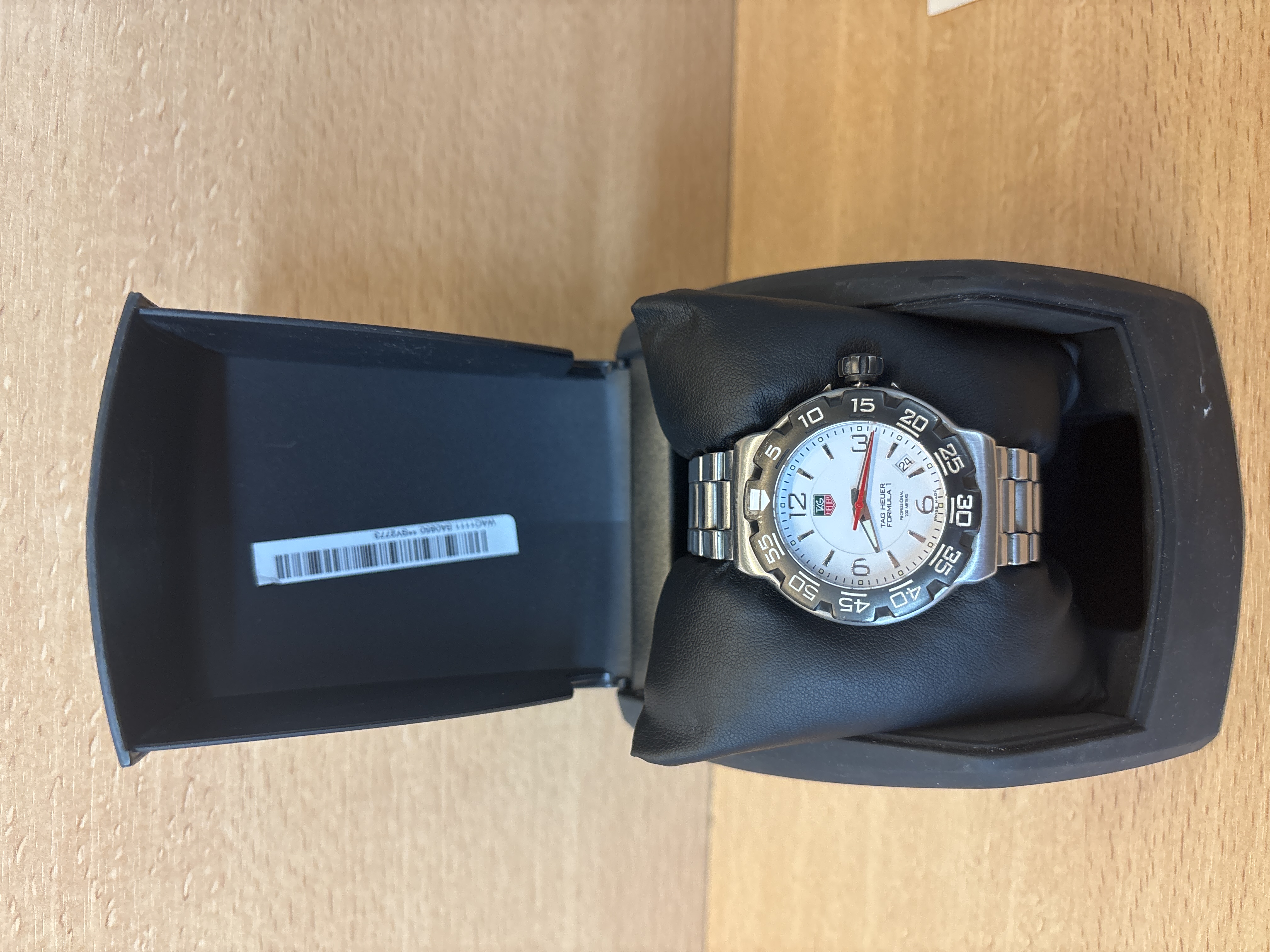 Montre TAG Heuer Formula 1 acier date