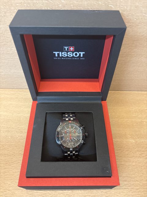Montre chronographe Tissot PRS 200 noire avec boîte