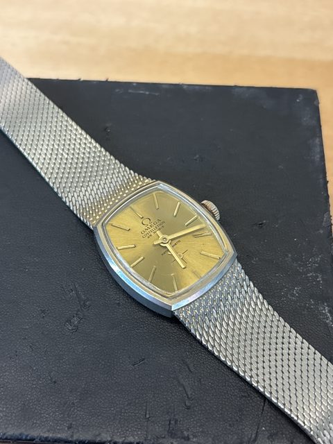 Montre Omega Constellation 25 rubis vintage