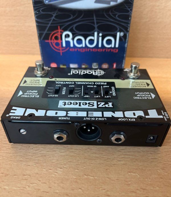Pédale préampli Radial Tonebone PZ Select pour guitare acoustique et piezo — photo 2