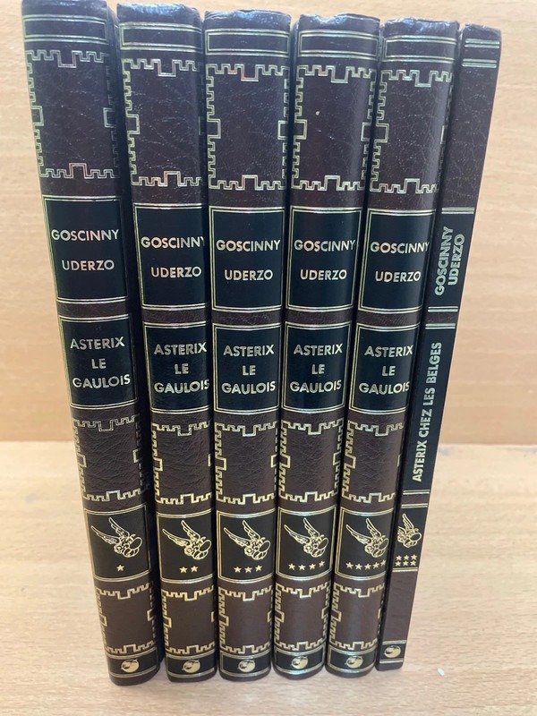 Lot livre Astérix Le Gaulois édition Dargaud — photo 2