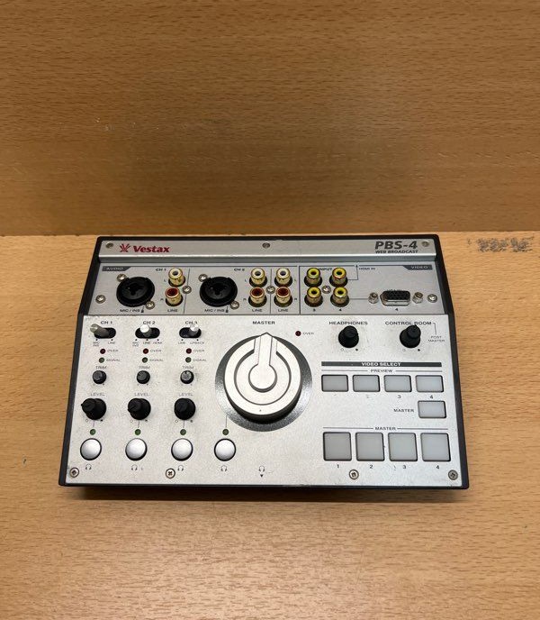 Vestax PBS-4 mixeur audio vidéo broadcast avec chargeur d'origine