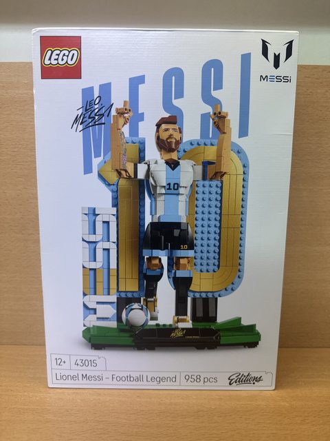 LEGO Editions Lionel Messi : légende du football 43015