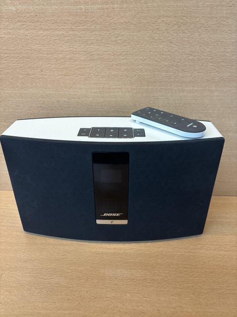 Enceinte Wi-Fi Bose SoundTouch 20 avec télécommande
