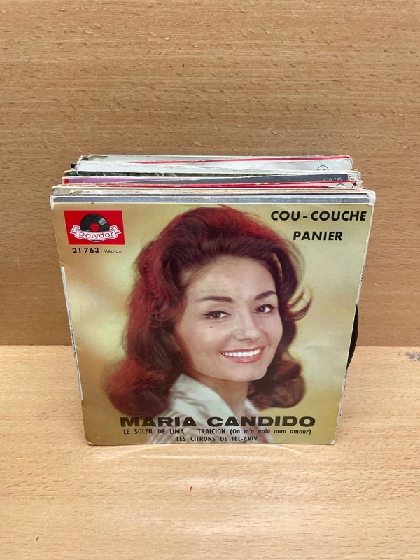 Lot de 30 vinyles