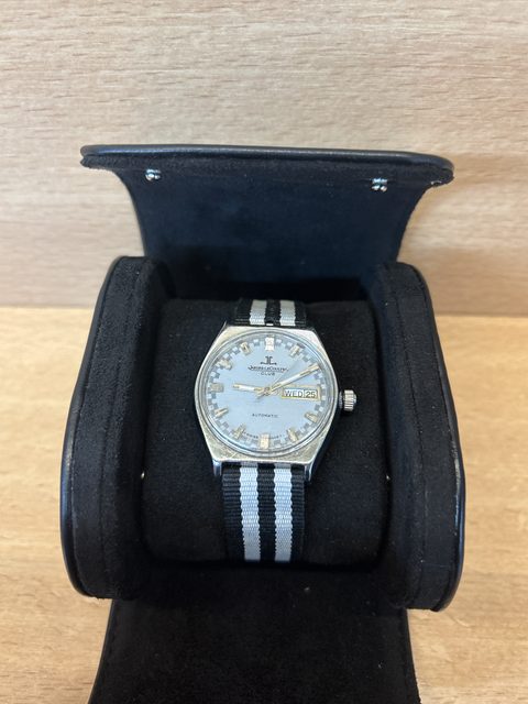 Montre Jaeger-LeCoultre Club Automatic day-date à réviser